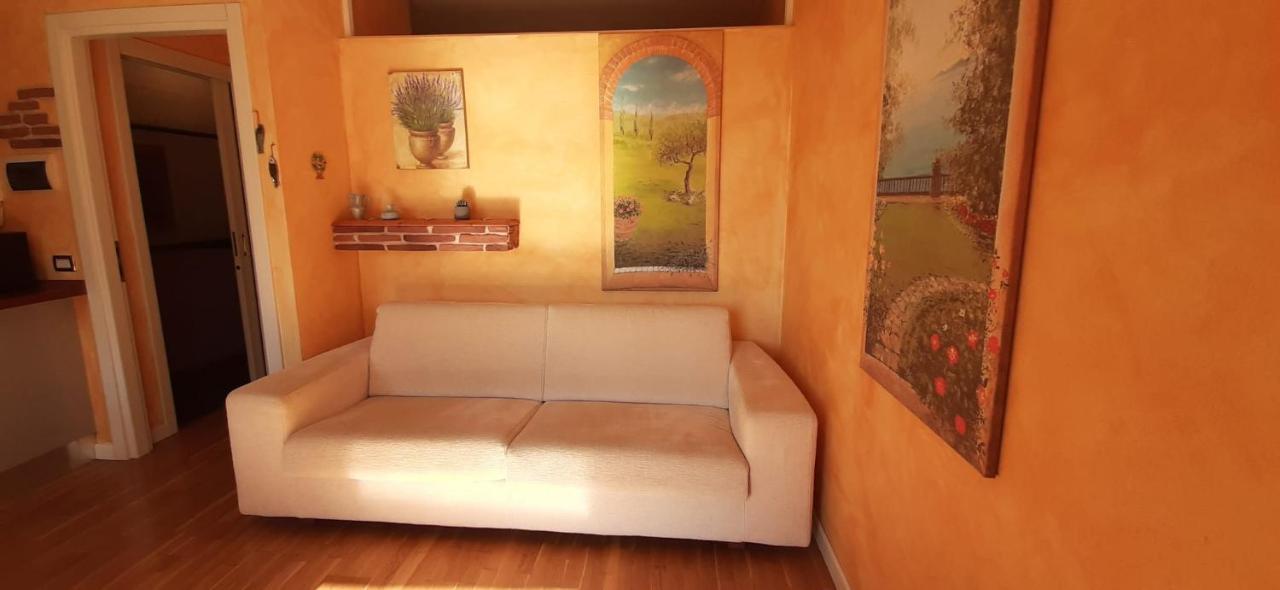 Holiday House Sole 살로 외부 사진