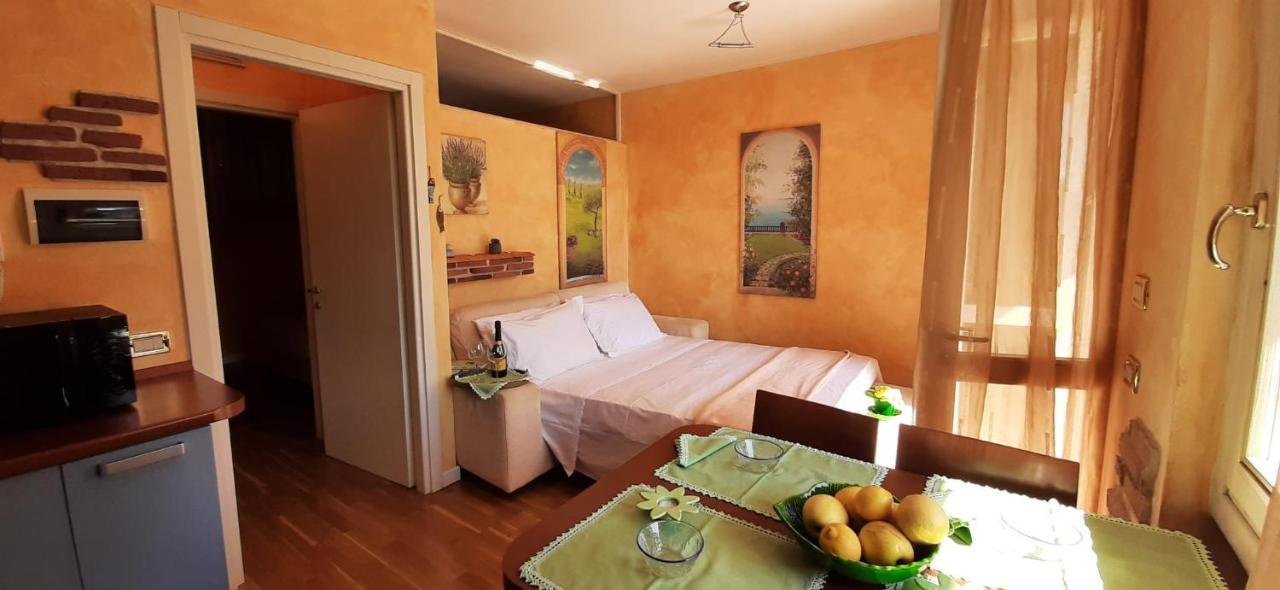 Holiday House Sole 살로 외부 사진