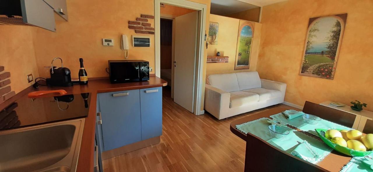 Holiday House Sole 살로 외부 사진